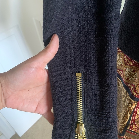 Michael Kors Blue Marine Blazer with Tailored Silhouette and Embellishments. - Picture 7 of 14